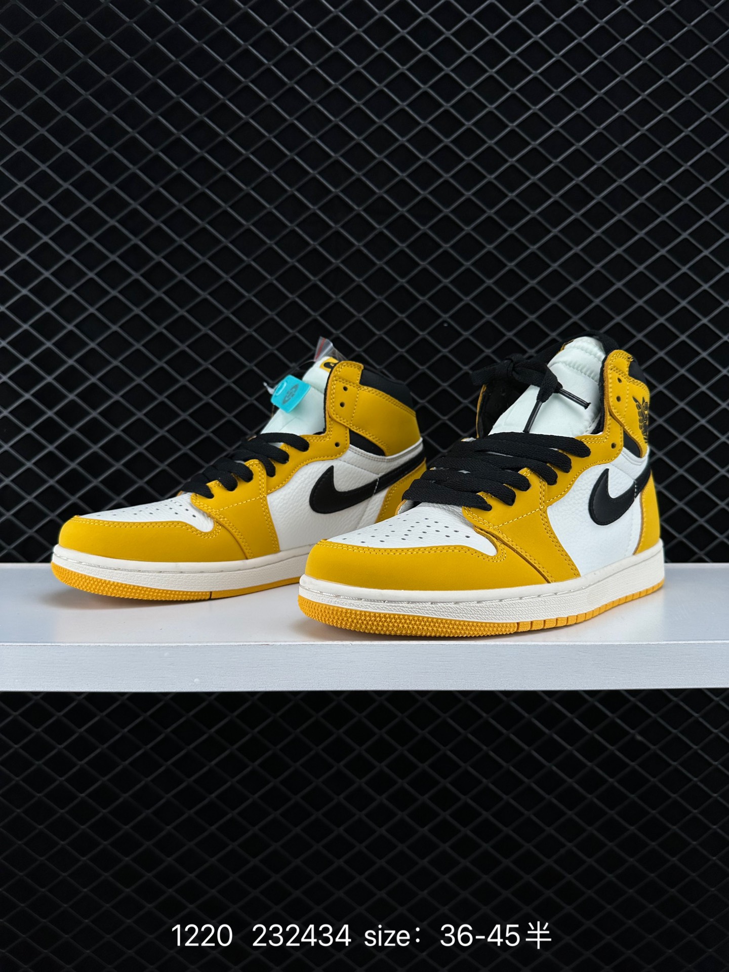 Nike Air Jordan 1 Retro High OG”Black/White“